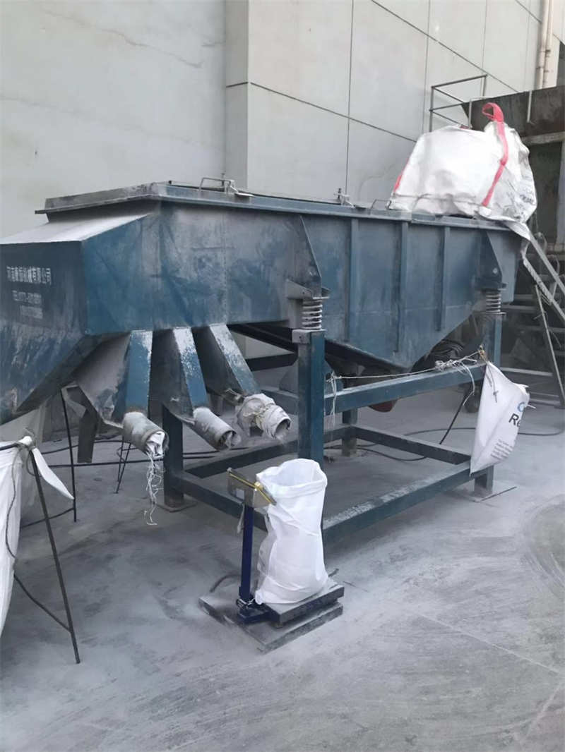 直線(xiàn)篩、螺旋輸送機(jī)客戶(hù)使用現(xiàn)場(chǎng)